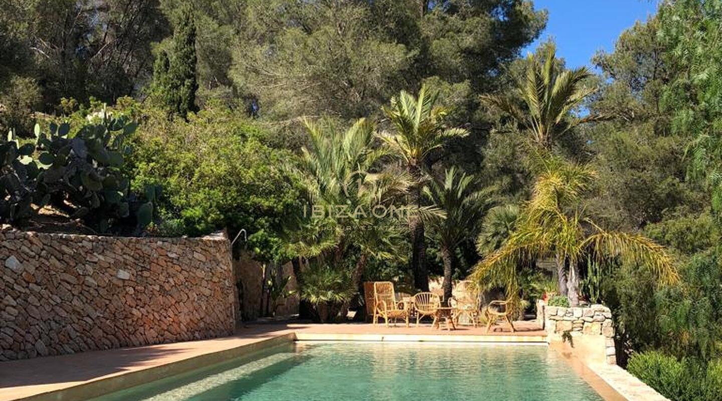 Authentische Luxusfinca mit Tennisplatz nahe Ibiza-Stadt zu verkaufen, Ibiza - Authentische Luxusfinca mit Tennisplatz nahe Ibiza-Stadt zu vermieten, Ibiza