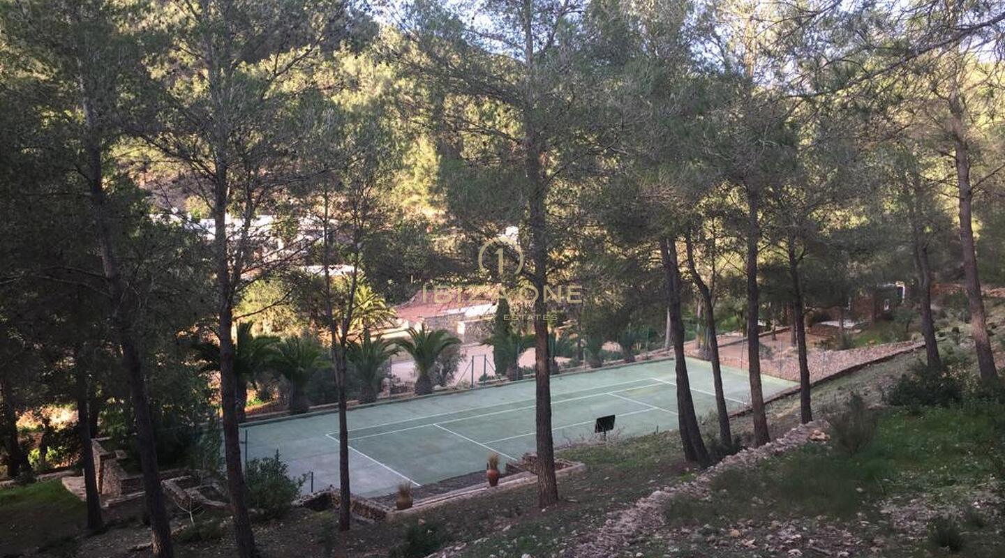 Autentica finca di lusso con campo da tennis in vendita vicino alla città di Ibiza, Ibiza - Autentica finca di lusso con campo da tennis in affitto vicino alla città di Ibiza, Ibiza