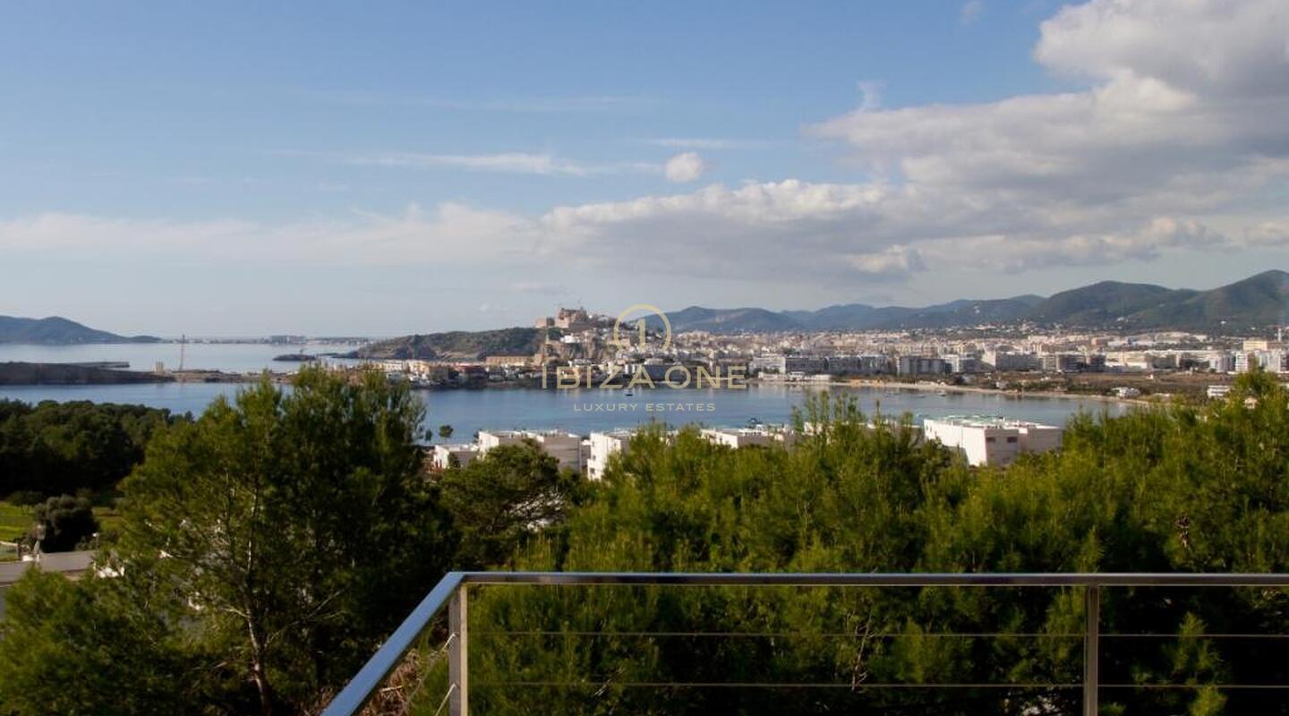 Villa moderna con vistas al mar cerca de Ibiza ciudad y Talamanca en venta, Ibiza - Villa moderna con vistas al mar cerca de Ibiza ciudad y Talamanca en alquiler, Ibiza