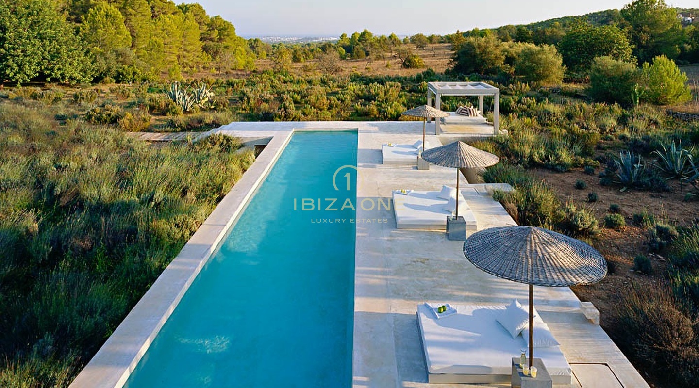 Moderne Luxusvilla inmitten der Natur in der Nähe von Ibiza-Stadt zu verkaufen, Ibiza - Moderne Luxusvilla inmitten der Natur in der Nähe von Ibiza-Stadt zu vermieten, Ibiza