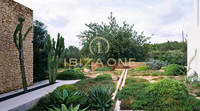 Moderna villa di lusso immersa nella natura vicino alla città di Ibiza in vendita, Ibiza - Moderna villa di lusso immersa nella natura vicino alla città di Ibiza in affitto, Ibiza