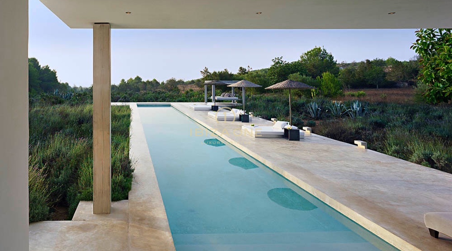 Moderna villa di lusso immersa nella natura vicino alla città di Ibiza in vendita, Ibiza - Moderna villa di lusso immersa nella natura vicino alla città di Ibiza in affitto, Ibiza