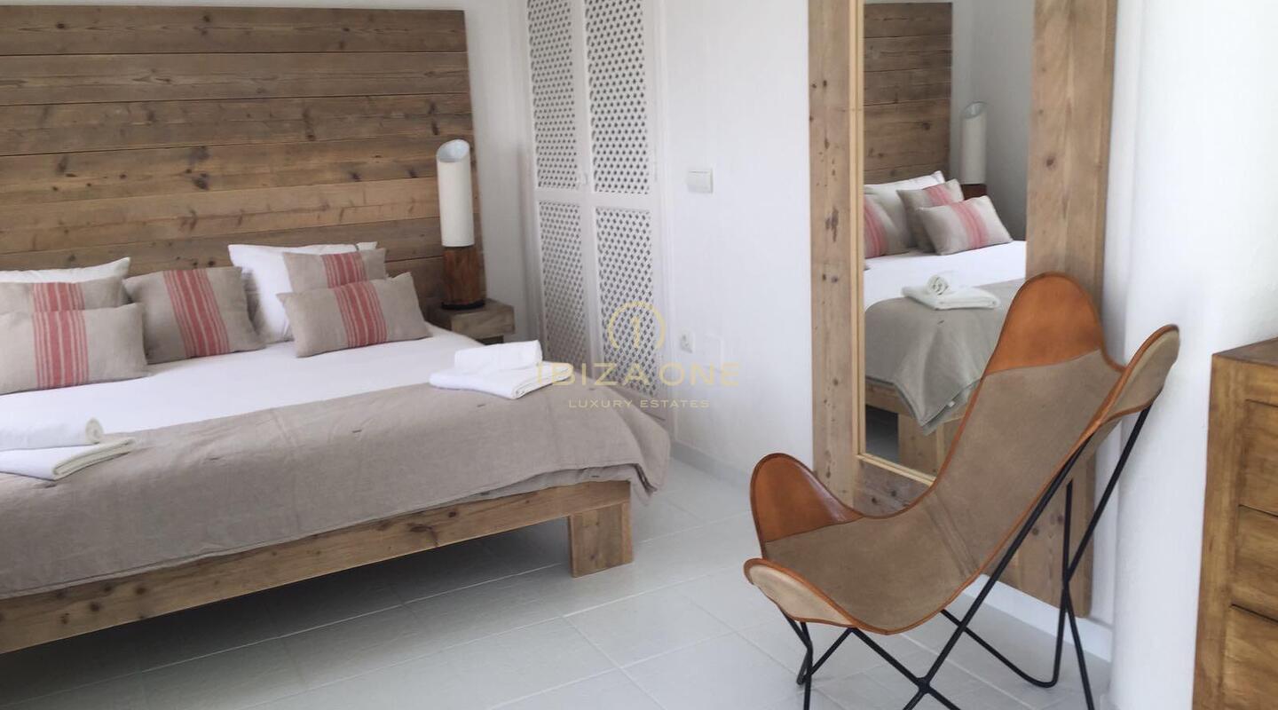 Villa de luxe avec vue sur la mer à Cala Jondal à vendre, Ibiza - Villa de luxe avec vue sur la mer à Cala Jondal à louer, Ibiza
