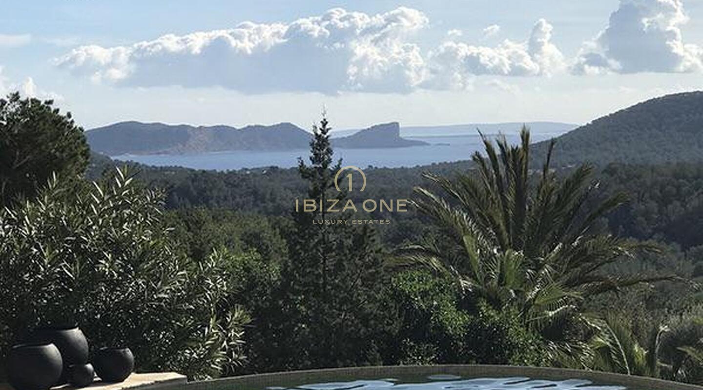 Villa de lujo con vistas al mar en Cala Jondal en venta, Ibiza - Villa de lujo con vistas al mar en Cala Jondal en alquiler, Ibiza
