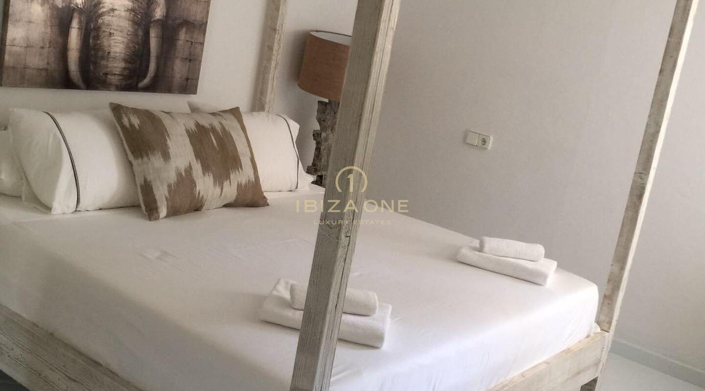 فيلا فاخرة مطلة على البحر في كالا جوندال للبيع، إيبيزا - فيلا فاخرة مطلة على البحر في كالا جوندال للإيجار، إيبيزا