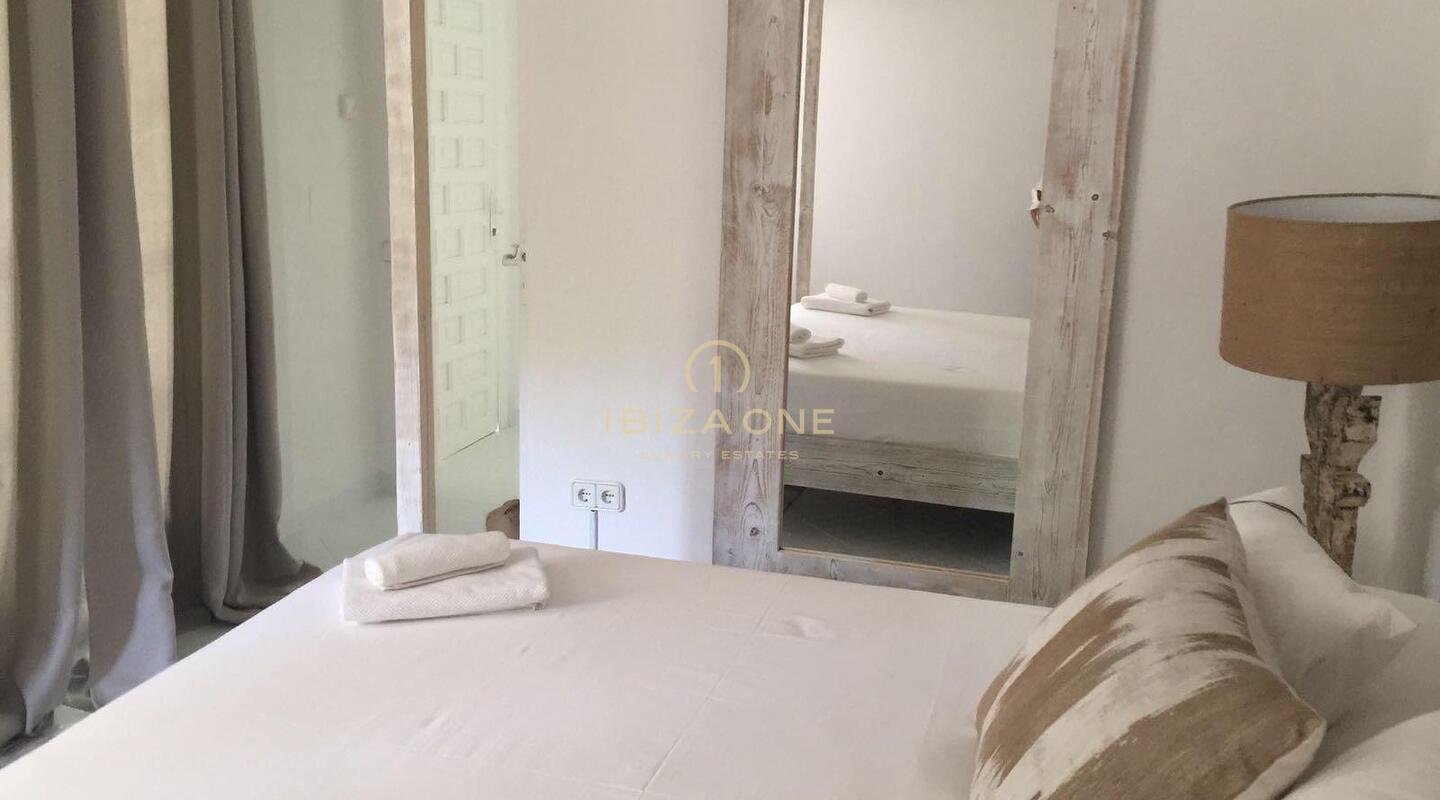 Luxe villa met zeezicht in Cala Jondal te koop, Ibiza - Luxe villa met zeezicht in Cala Jondal te huur, Ibiza