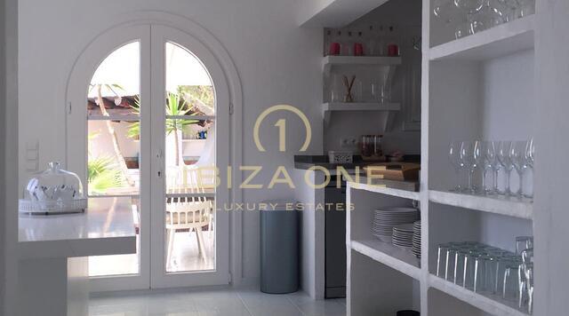 Villa de luxe avec vue sur la mer à Cala Jondal à vendre, Ibiza - Villa de luxe avec vue sur la mer à Cala Jondal à louer, Ibiza