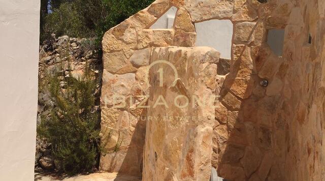 Luxe villa met zeezicht in Cala Jondal te koop, Ibiza - Luxe villa met zeezicht in Cala Jondal te huur, Ibiza