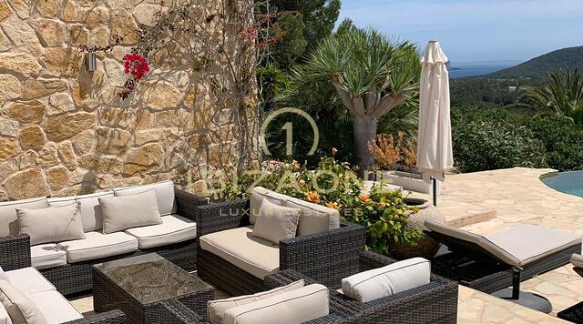 Luxury villa with sea views in Cala Jondal for sale, Ibiza - Luxury villa with sea views in Cala Jondal for rent, Ibiza
