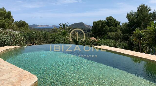Luxe villa met zeezicht in Cala Jondal te koop, Ibiza - Luxe villa met zeezicht in Cala Jondal te huur, Ibiza
