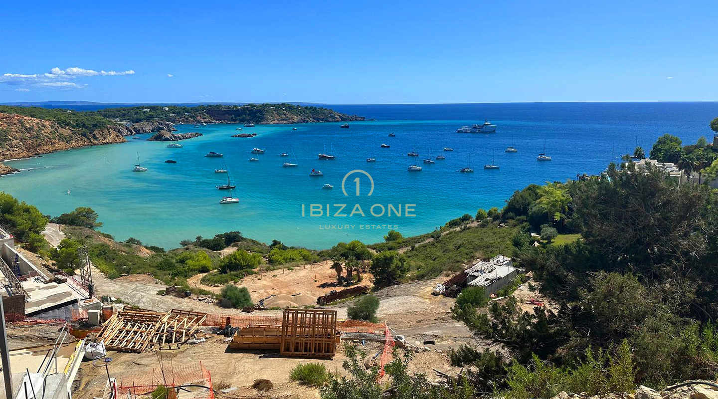 Esclusiva villa di lusso di nuova costruzione in prima linea sul mare con splendida vista mare a Es Cubells, Urbanization Vista Alegre in vendita, Ibiza - Esclusiva villa di lusso di nuova costruzione in prima linea sul mare con splendida vista mare a Es Cubells, Urbanization Vista Alegre in affitto, Ibiza
