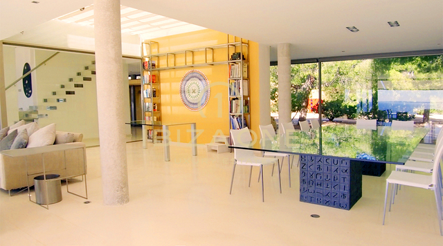 Maison d'eau très moderne avec double plafond dans le quartier très recherché de Porroig à vendre, Ibiza - Maison d'eau très moderne avec double plafond dans le quartier très recherché de Porroig à louer, Ibiza
