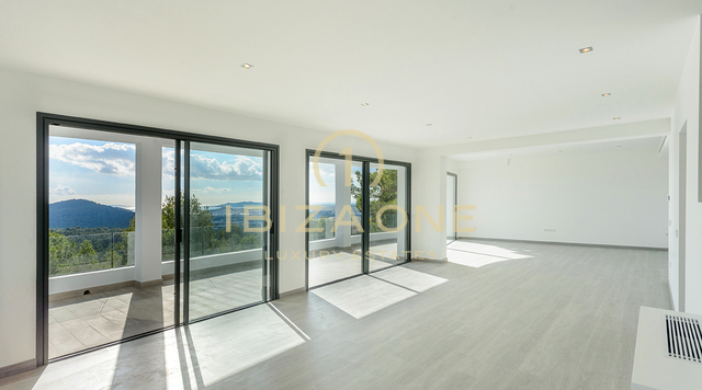 Moderne, neu renovierte Luxusvilla mit absoluter Privatsphäre in Can Furnet mit Blick auf das Meer und Dalt Vila zu verkaufen, Ibiza - Moderne, neu renovierte Luxusvilla mit absoluter Privatsphäre in Can Furnet mit Blick auf das Meer und Dalt Vila zu vermieten, Ibiza