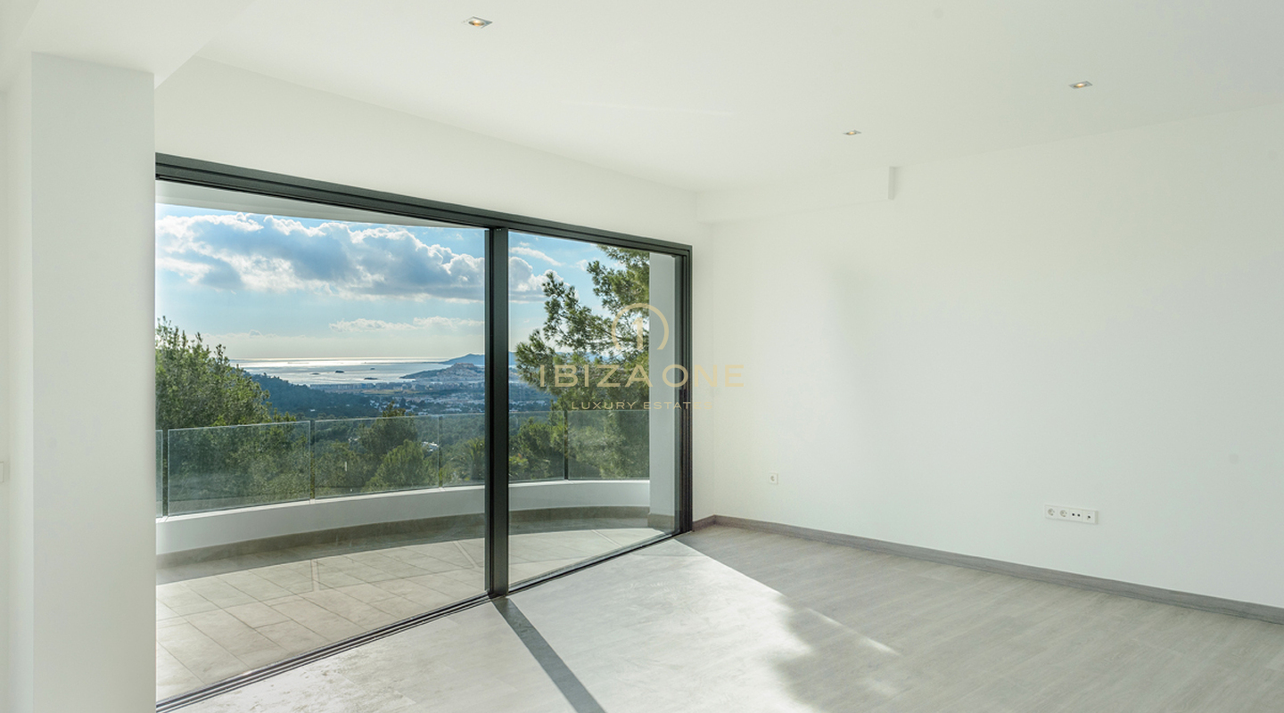 Moderna villa de lujo recién reformada con total privacidad en Can Furnet con vistas al mar y Dalt Vila en venta, Ibiza - Moderna villa de lujo recién reformada con total privacidad en Can Furnet con vistas al mar y Dalt Vila en alquiler, Ibiza