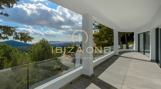 Villa de luxe moderne récemment rénovée avec une intimité totale à Can Furnet avec vue sur la mer et Dalt Vila à vendre, Ibiza - Villa de luxe moderne récemment rénovée avec une intimité totale à Can Furnet avec vue sur la mer et Dalt Vila à louer, Ibiza
