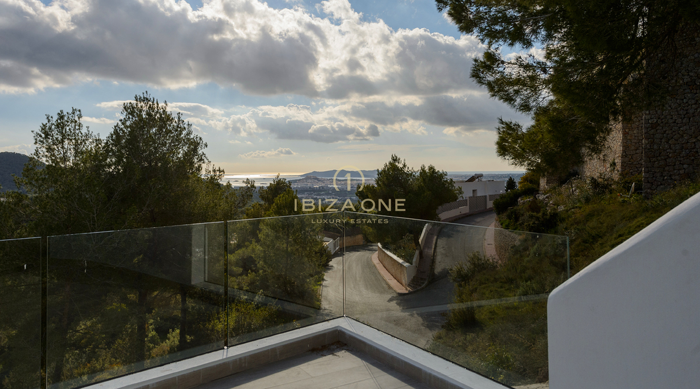 Moderna villa di lusso recentemente ristrutturata con totale privacy a Can Furnet con vista sul mare e Dalt Vila in vendita, Ibiza - Moderna villa di lusso recentemente ristrutturata con totale privacy a Can Furnet con vista sul mare e Dalt Vila in affitto, Ibiza