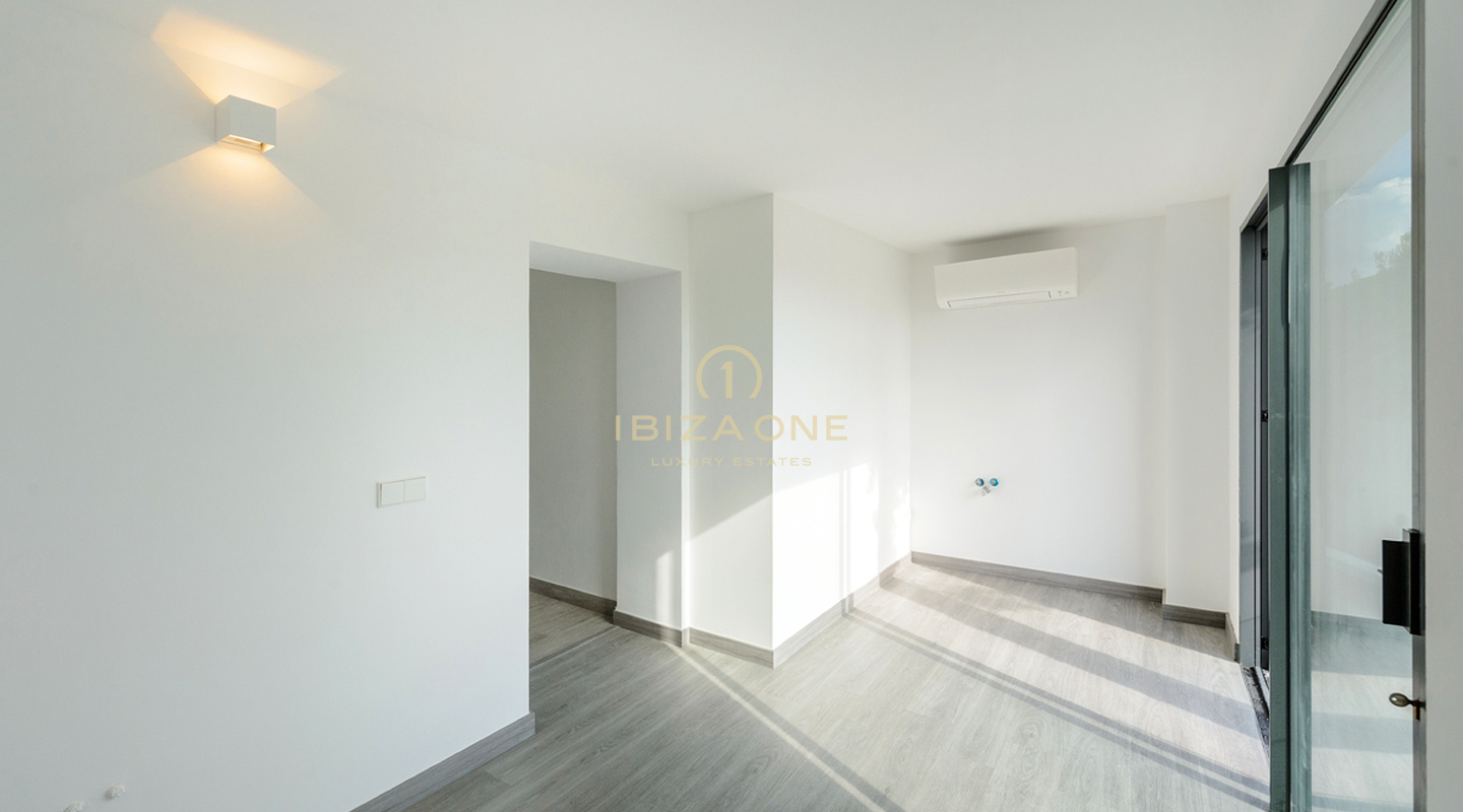 Moderna villa de lujo recién reformada con total privacidad en Can Furnet con vistas al mar y Dalt Vila en venta, Ibiza - Moderna villa de lujo recién reformada con total privacidad en Can Furnet con vistas al mar y Dalt Vila en alquiler, Ibiza