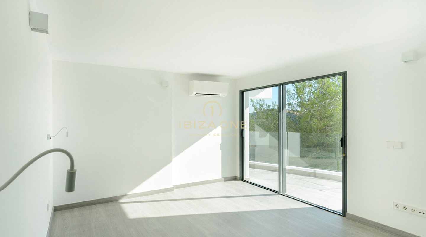 Moderna villa de lujo recién reformada con total privacidad en Can Furnet con vistas al mar y Dalt Vila en venta, Ibiza - Moderna villa de lujo recién reformada con total privacidad en Can Furnet con vistas al mar y Dalt Vila en alquiler, Ibiza