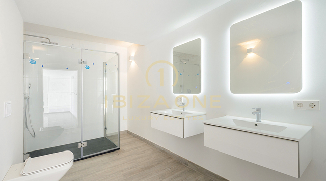Moderna villa de lujo recién reformada con total privacidad en Can Furnet con vistas al mar y Dalt Vila en venta, Ibiza - Moderna villa de lujo recién reformada con total privacidad en Can Furnet con vistas al mar y Dalt Vila en alquiler, Ibiza