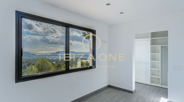 Moderna villa di lusso recentemente ristrutturata con totale privacy a Can Furnet con vista sul mare e Dalt Vila in vendita, Ibiza - Moderna villa di lusso recentemente ristrutturata con totale privacy a Can Furnet con vista sul mare e Dalt Vila in affitto, Ibiza