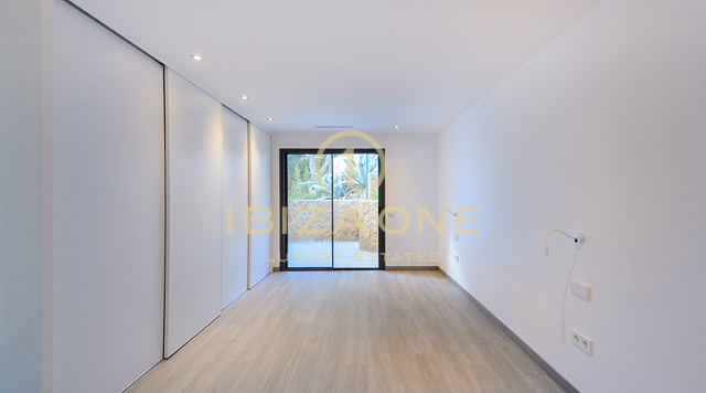 Moderna villa de lujo recién reformada con total privacidad en Can Furnet con vistas al mar y Dalt Vila en venta, Ibiza - Moderna villa de lujo recién reformada con total privacidad en Can Furnet con vistas al mar y Dalt Vila en alquiler, Ibiza