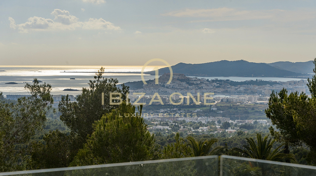 Villa de luxe moderne récemment rénovée avec une intimité totale à Can Furnet avec vue sur la mer et Dalt Vila à vendre, Ibiza - Villa de luxe moderne récemment rénovée avec une intimité totale à Can Furnet avec vue sur la mer et Dalt Vila à louer, Ibiza