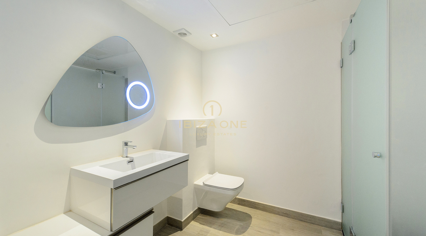 Moderne, onlangs gerenoveerde luxe villa met volledige privacy in Can Furnet met uitzicht op zee en Dalt Vila te koop, Ibiza - Moderne, onlangs gerenoveerde luxe villa met volledige privacy in Can Furnet met uitzicht op zee en Dalt Vila te huur, Ibiza