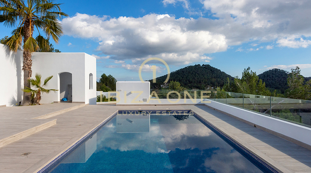 Moderne, onlangs gerenoveerde luxe villa met volledige privacy in Can Furnet met uitzicht op zee en Dalt Vila te koop, Ibiza - Moderne, onlangs gerenoveerde luxe villa met volledige privacy in Can Furnet met uitzicht op zee en Dalt Vila te huur, Ibiza