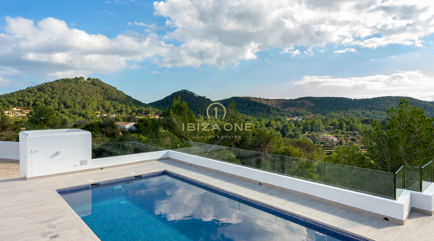 Moderne, neu renovierte Luxusvilla mit absoluter Privatsphäre in Can Furnet mit Blick auf das Meer und Dalt Vila zu verkaufen, Ibiza - Moderne, neu renovierte Luxusvilla mit absoluter Privatsphäre in Can Furnet mit Blick auf das Meer und Dalt Vila zu vermieten, Ibiza