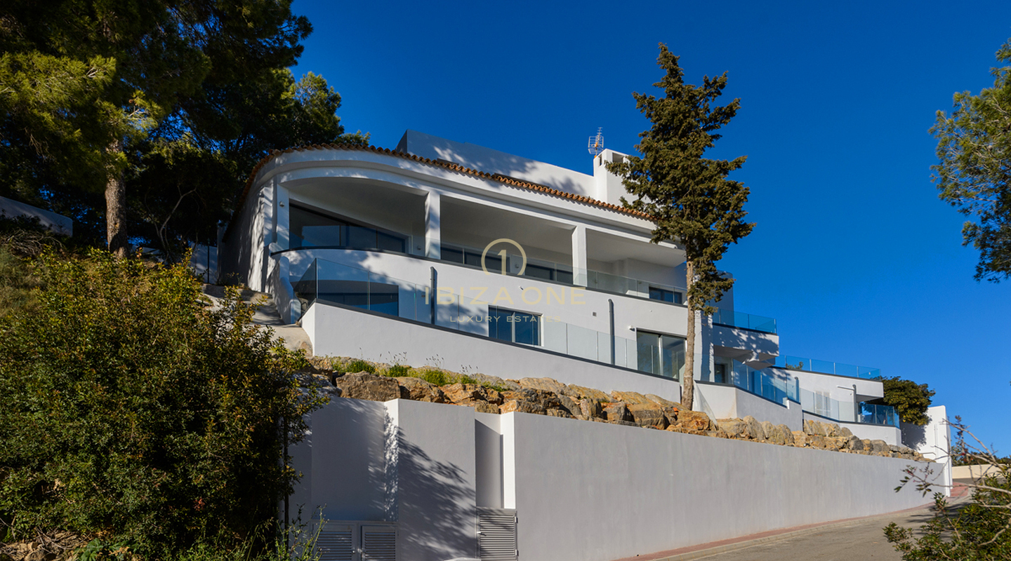 Moderna villa di lusso recentemente ristrutturata con totale privacy a Can Furnet con vista sul mare e Dalt Vila in vendita, Ibiza - Moderna villa di lusso recentemente ristrutturata con totale privacy a Can Furnet con vista sul mare e Dalt Vila in affitto, Ibiza