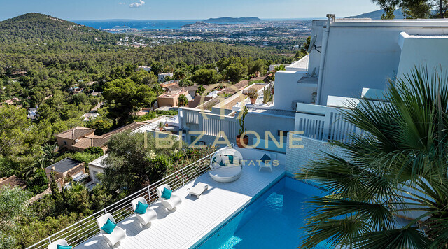 Villa moderne avec vue sur la mer à vendre à Can Furnet, Ibiza - Villa moderne avec vue sur la mer à louer à Can Furnet, Ibiza