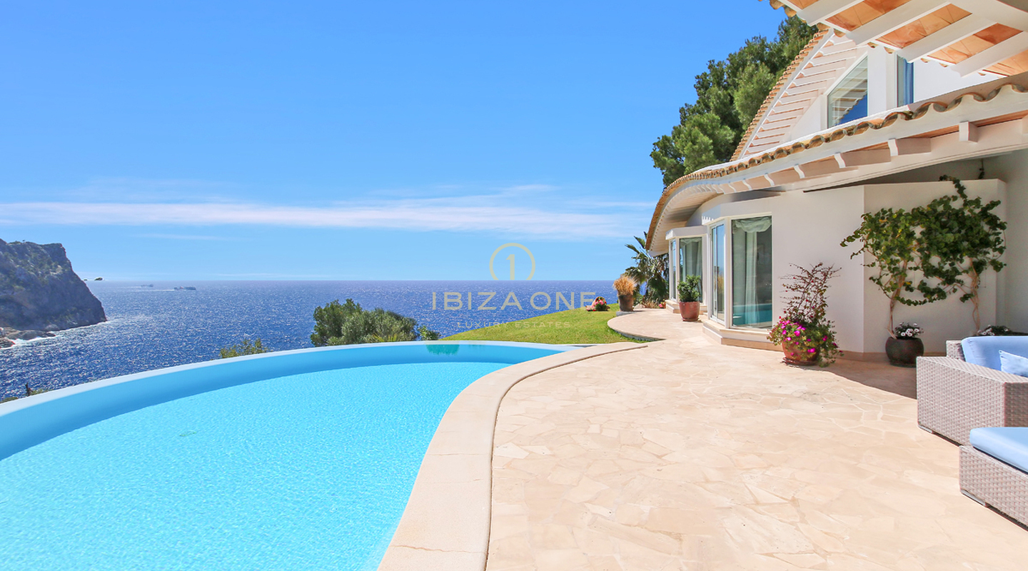 Exclusive sea view property with saltwater pool in Mallorca for sale, Mallorca - Exclusive sea view property with saltwater pool in Mallorca for rent, Mallorca