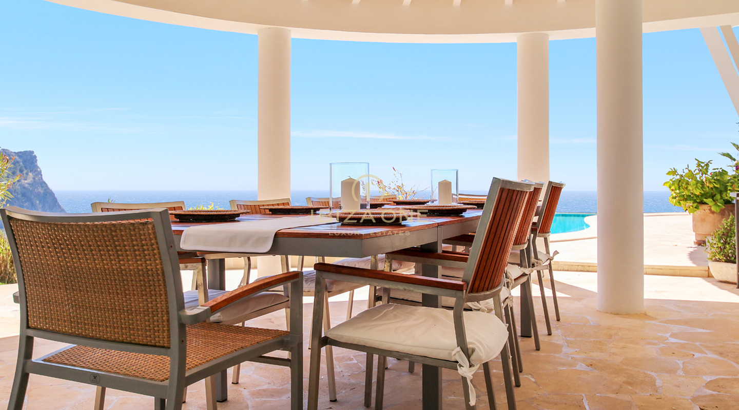 Exclusiva propiedad con vistas al mar y piscina de agua salada en venta en Mallorca - Exclusiva propiedad con vistas al mar y piscina de agua salada en alquiler en Mallorca