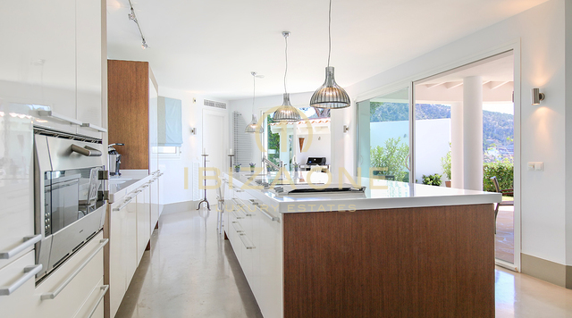 Exclusive sea view property with saltwater pool in Mallorca for sale, Mallorca - Exclusive sea view property with saltwater pool in Mallorca for rent, Mallorca
