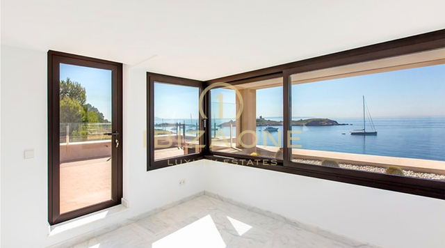 Villa in erster Meereslinie mit privatem Meerzugang und separatem Gästeapartment auf Mallorca zu verkaufen, Mallorca - Villa in erster Meereslinie mit privatem Meerzugang und separatem Gästeapartment auf Mallorca zu vermieten, Mallorca