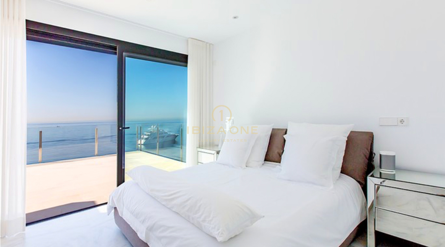 Villa in prima linea di mare con accesso privato al mare e appartamento per gli ospiti separato in vendita a Maiorca, Maiorca - Villa in prima linea di mare con accesso privato al mare e appartamento per gli ospiti separato in affitto a Maiorca, Maiorca