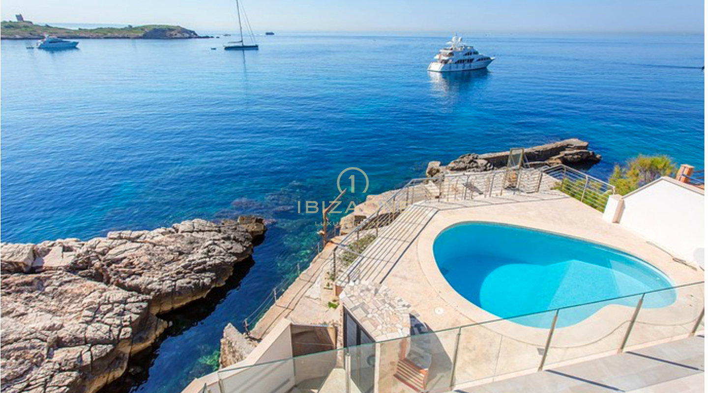 Villa aan de eerste zeelijn met privétoegang tot de zee en apart gastenverblijf op Mallorca te koop, Mallorca - Villa aan de eerste zeelijn met privétoegang tot de zee en apart gastenverblijf op Mallorca te huur, Mallorca