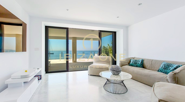 Villa en primera línea de mar con acceso privado al mar y apartamento de invitados independiente en Mallorca en venta, Mallorca - Villa en primera línea de mar con acceso privado al mar y apartamento de invitados independiente en Mallorca en alquiler, Mallorca