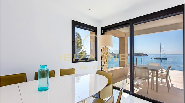 Villa en primera línea de mar con acceso privado al mar y apartamento de invitados independiente en Mallorca en venta, Mallorca - Villa en primera línea de mar con acceso privado al mar y apartamento de invitados independiente en Mallorca en alquiler, Mallorca