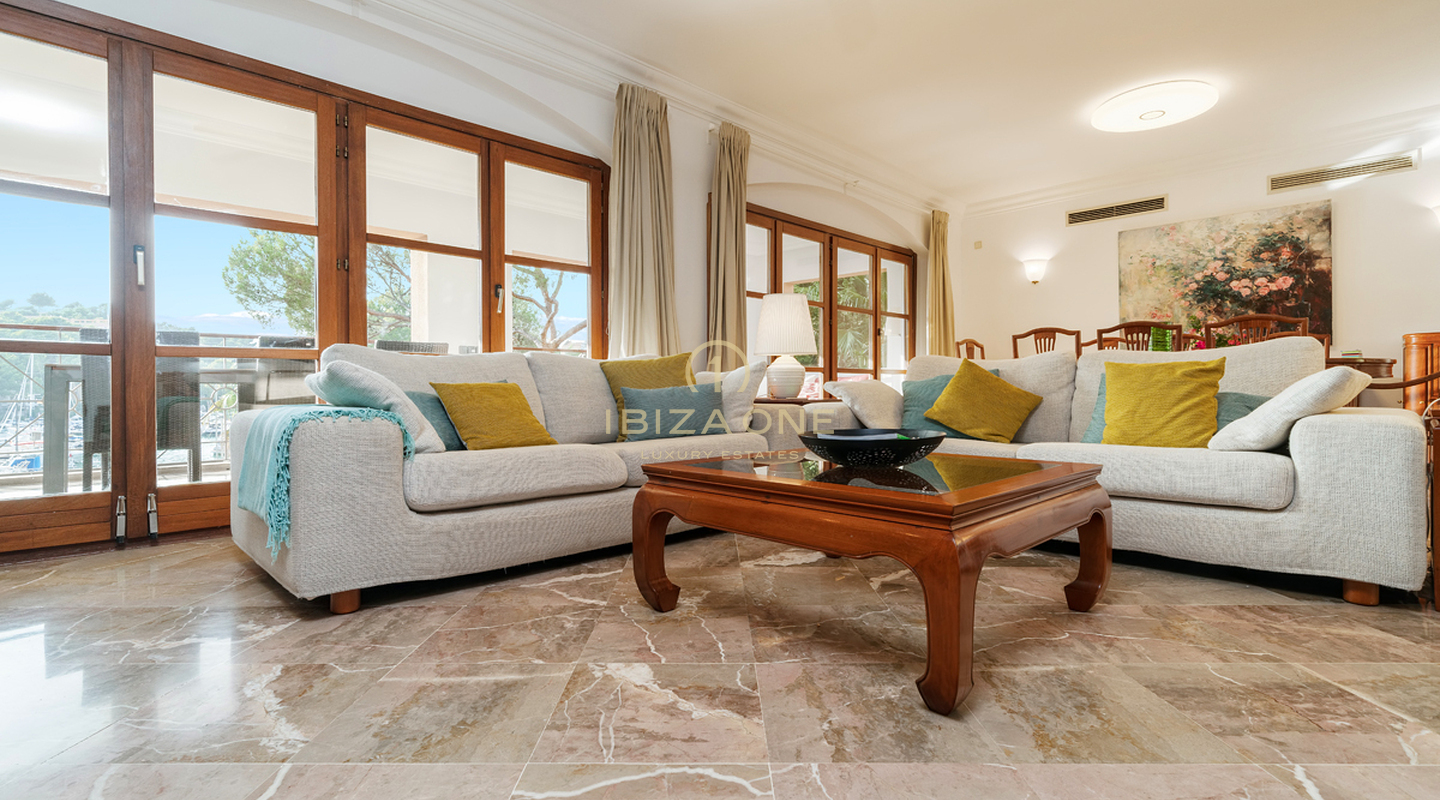 Villa mediterránea en primera línea con acceso directo al puerto deportivo de Mallorca en venta, Mallorca - Villa mediterránea en primera línea con acceso directo al puerto deportivo de Mallorca en alquiler, Mallorca