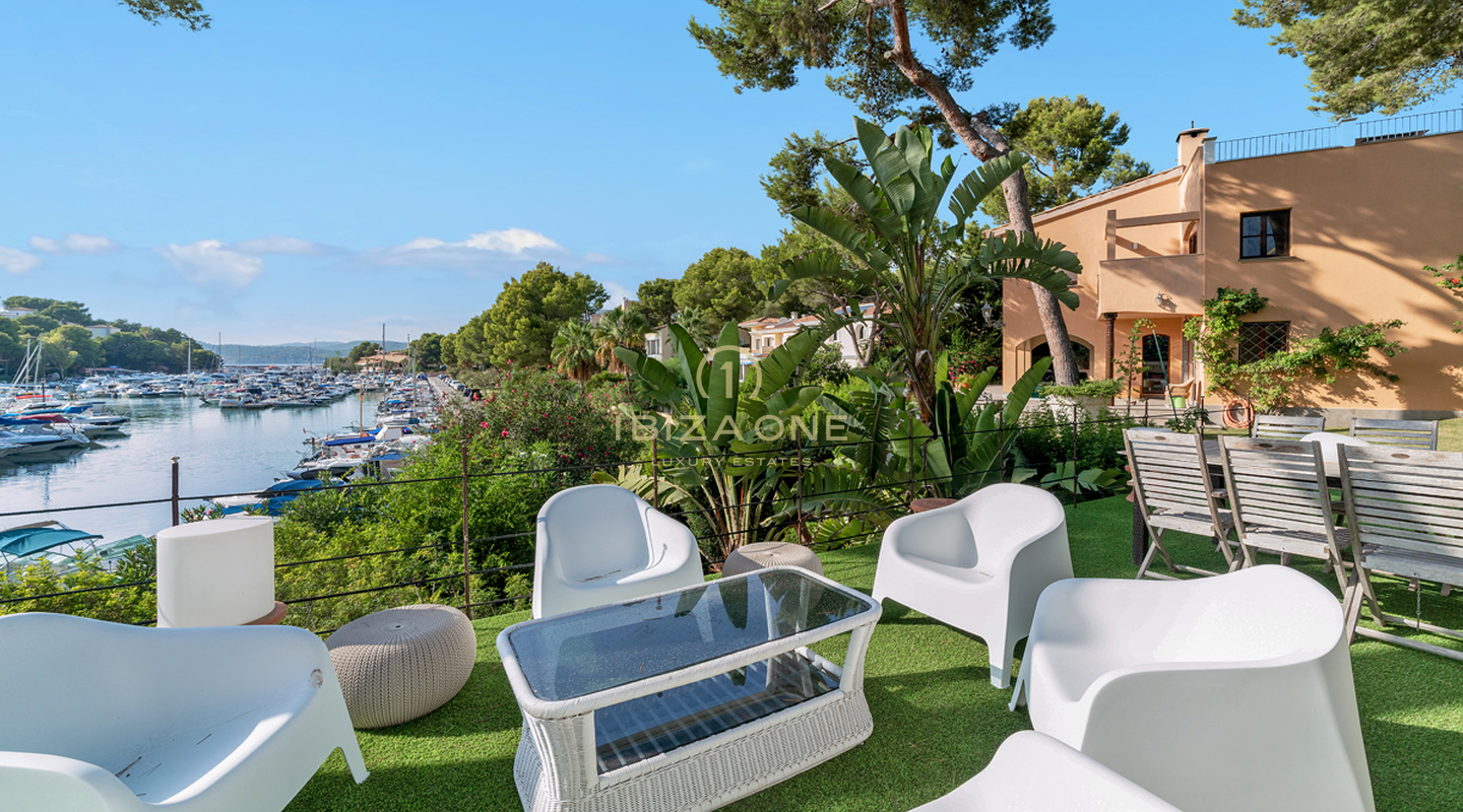 Villa aan de Middellandse Zee met directe toegang tot de jachthaven op Mallorca te koop, Mallorca - Villa aan de Middellandse Zee met directe toegang tot de jachthaven op Mallorca te huur, Mallorca