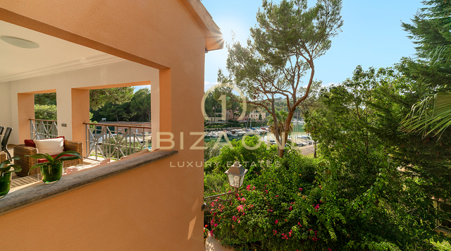 Villa mediterránea en primera línea con acceso directo al puerto deportivo de Mallorca en venta, Mallorca - Villa mediterránea en primera línea con acceso directo al puerto deportivo de Mallorca en alquiler, Mallorca
