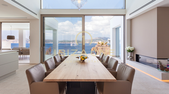 Luxusimmobilie in erster Meereslinie mit separatem Gästeapartment auf Mallorca zu verkaufen, Mallorca - Luxusimmobilie in erster Meereslinie mit separatem Gästeapartment auf Mallorca zu vermieten, Mallorca