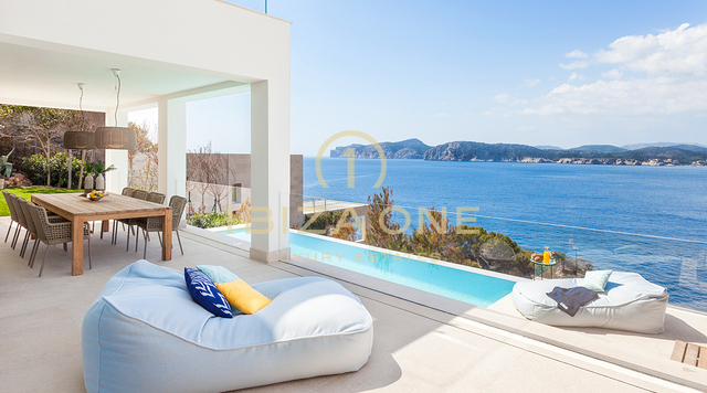 Luxusimmobilie in erster Meereslinie mit separatem Gästeapartment auf Mallorca zu verkaufen, Mallorca - Luxusimmobilie in erster Meereslinie mit separatem Gästeapartment auf Mallorca zu vermieten, Mallorca