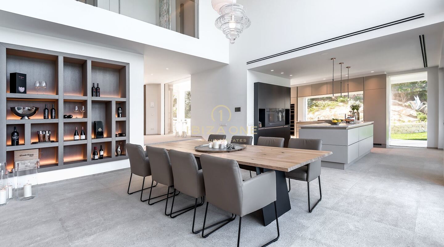 Luxe woning op de eerste lijn met apart gastenverblijf op Mallorca te koop, Mallorca - Luxe woning op de eerste lijn met apart gastenverblijf op Mallorca te huur, Mallorca