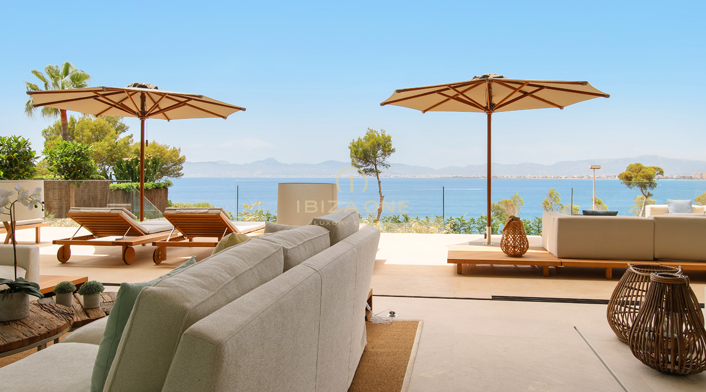 Luxuriöse Neubauvilla mit moderner Architektur in erster Meereslinie auf Mallorca zu verkaufen, Mallorca - Luxuriöse Neubauvilla mit moderner Architektur in erster Meereslinie auf Mallorca zu vermieten, Mallorca