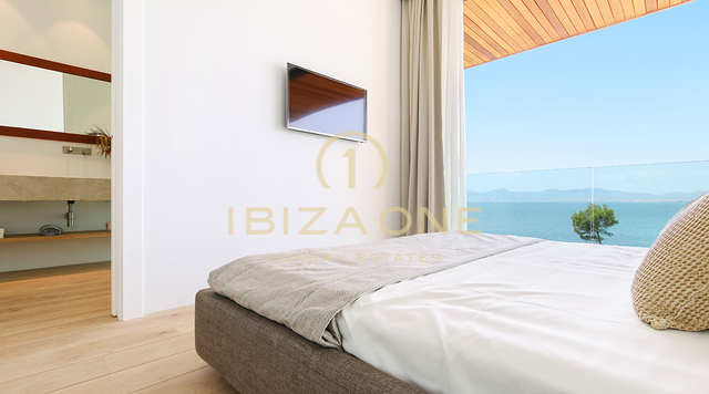 Villa de lujo de nueva construcción de arquitectura moderna en primera línea en Mallorca en venta, Mallorca - Villa de lujo de nueva construcción de arquitectura moderna en primera línea en Mallorca en alquiler, Mallorca