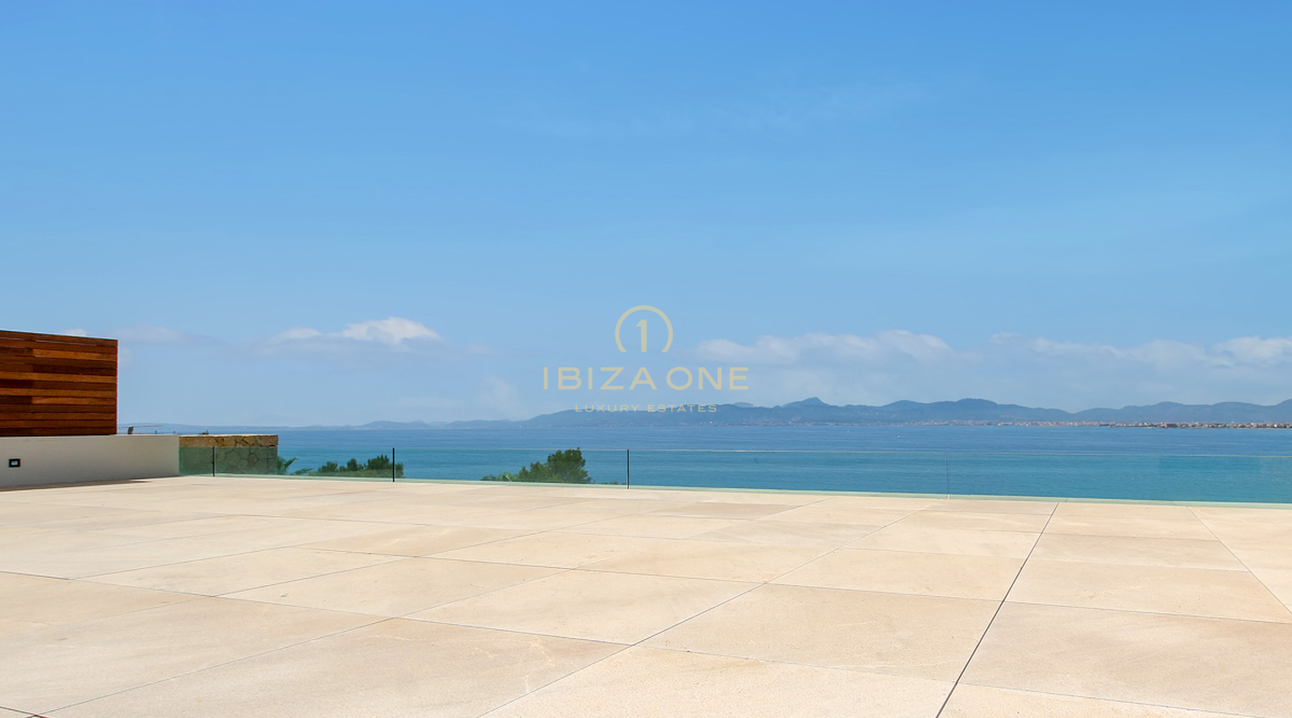 Luxuriöse Neubauvilla mit moderner Architektur in erster Meereslinie auf Mallorca zu verkaufen, Mallorca - Luxuriöse Neubauvilla mit moderner Architektur in erster Meereslinie auf Mallorca zu vermieten, Mallorca