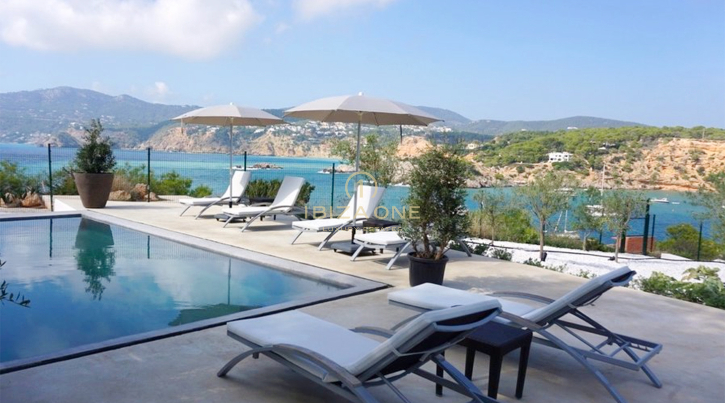 Villa aan de eerste zeelijn met toegang tot de zee te huur, Ibiza - Villa aan de eerste zeelijn met toegang tot de zee te koop, Ibiza