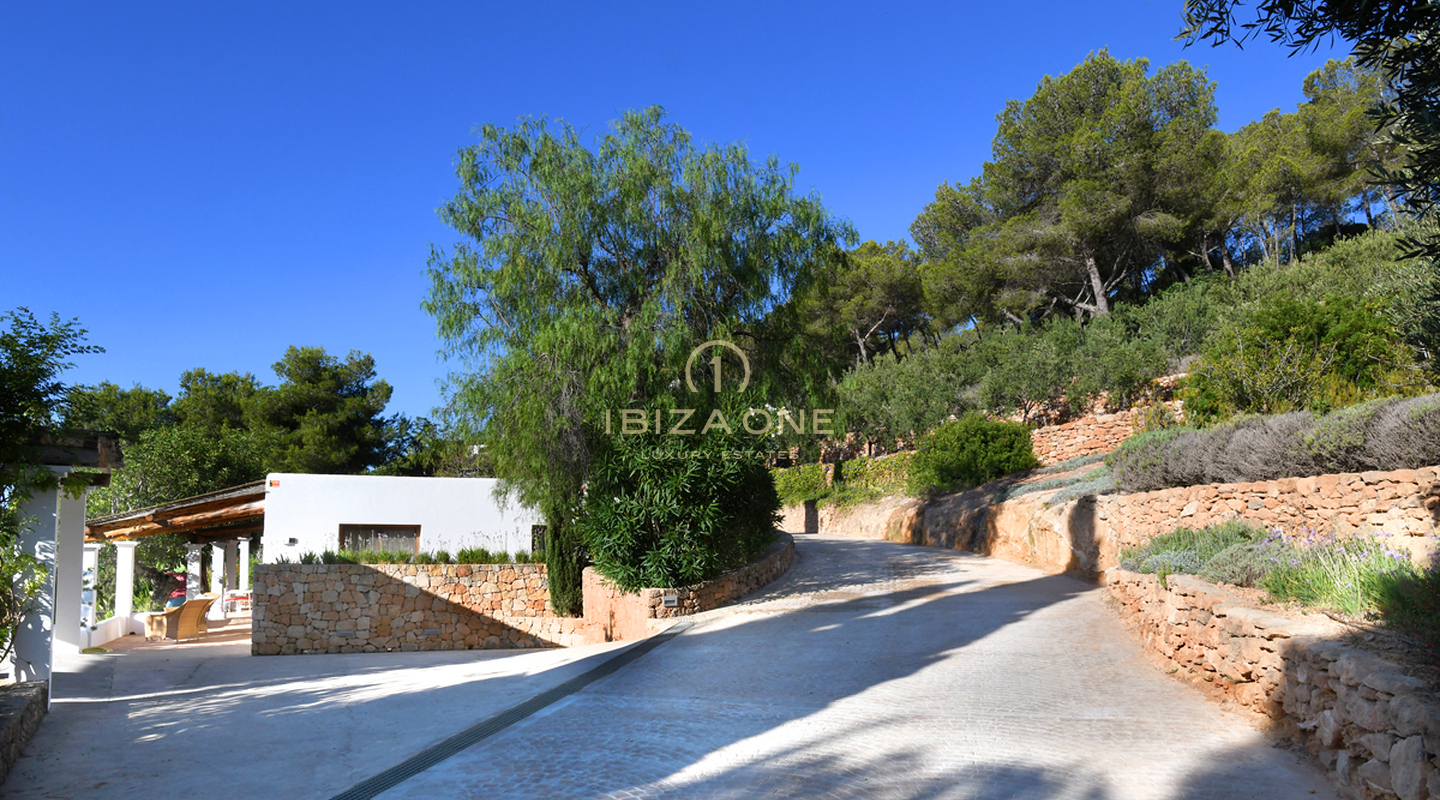 Luxe finca dichtbij Ibiza met uitzicht op zee en Dalt Vila te koop, Ibiza - Luxe finca dichtbij Ibiza met uitzicht op zee en Dalt Vila te huur, Ibiza